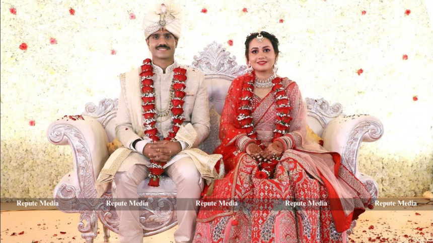 IAS Ria Dabi and IPS Manish Kumar wedding pic